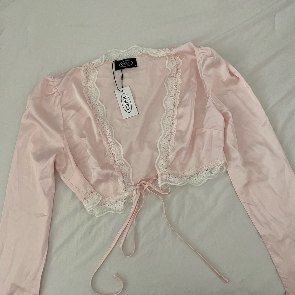 NWT Cider pink lace top